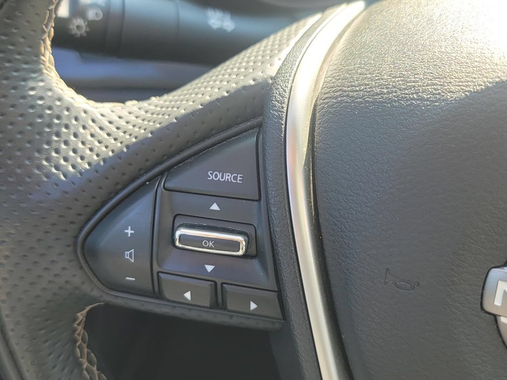 Used 2023 Nissan Maxima Platinum w/ Sport Mat Group FWD image 23