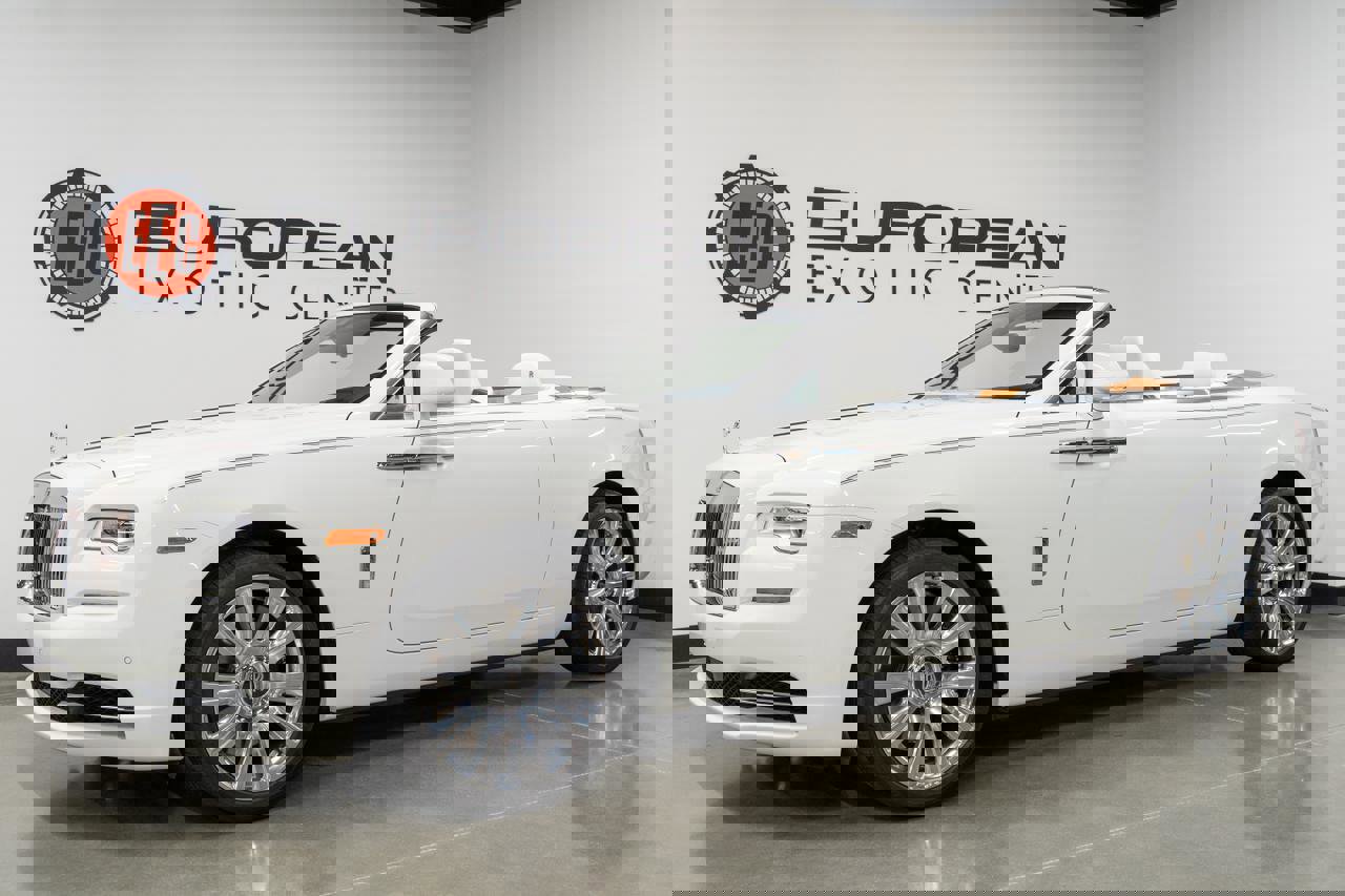 Used 2016 Rolls-Royce Dawn image 26