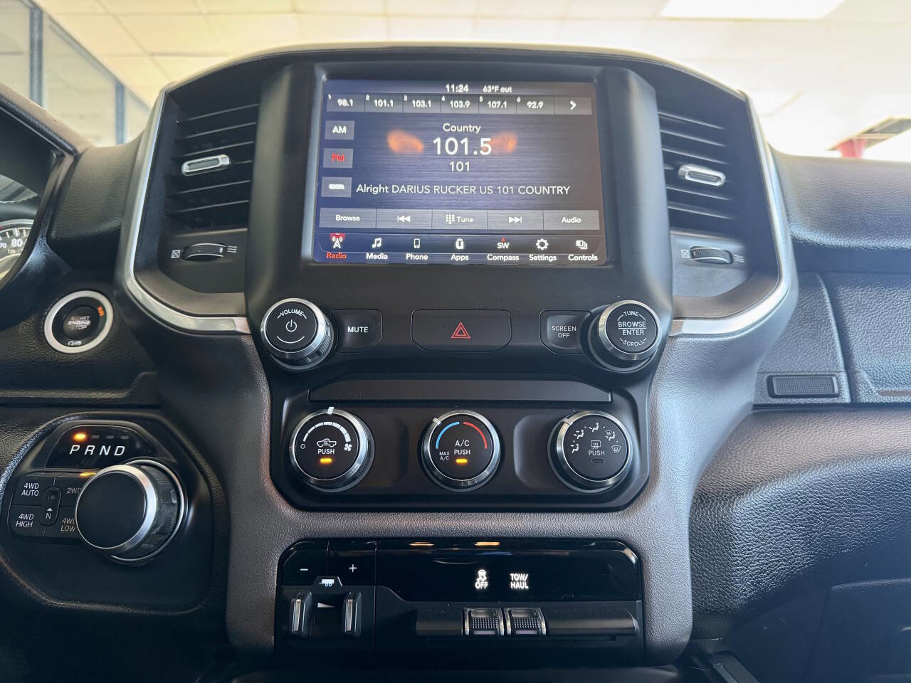 Used 2019 RAM 1500 Big Horn image 9