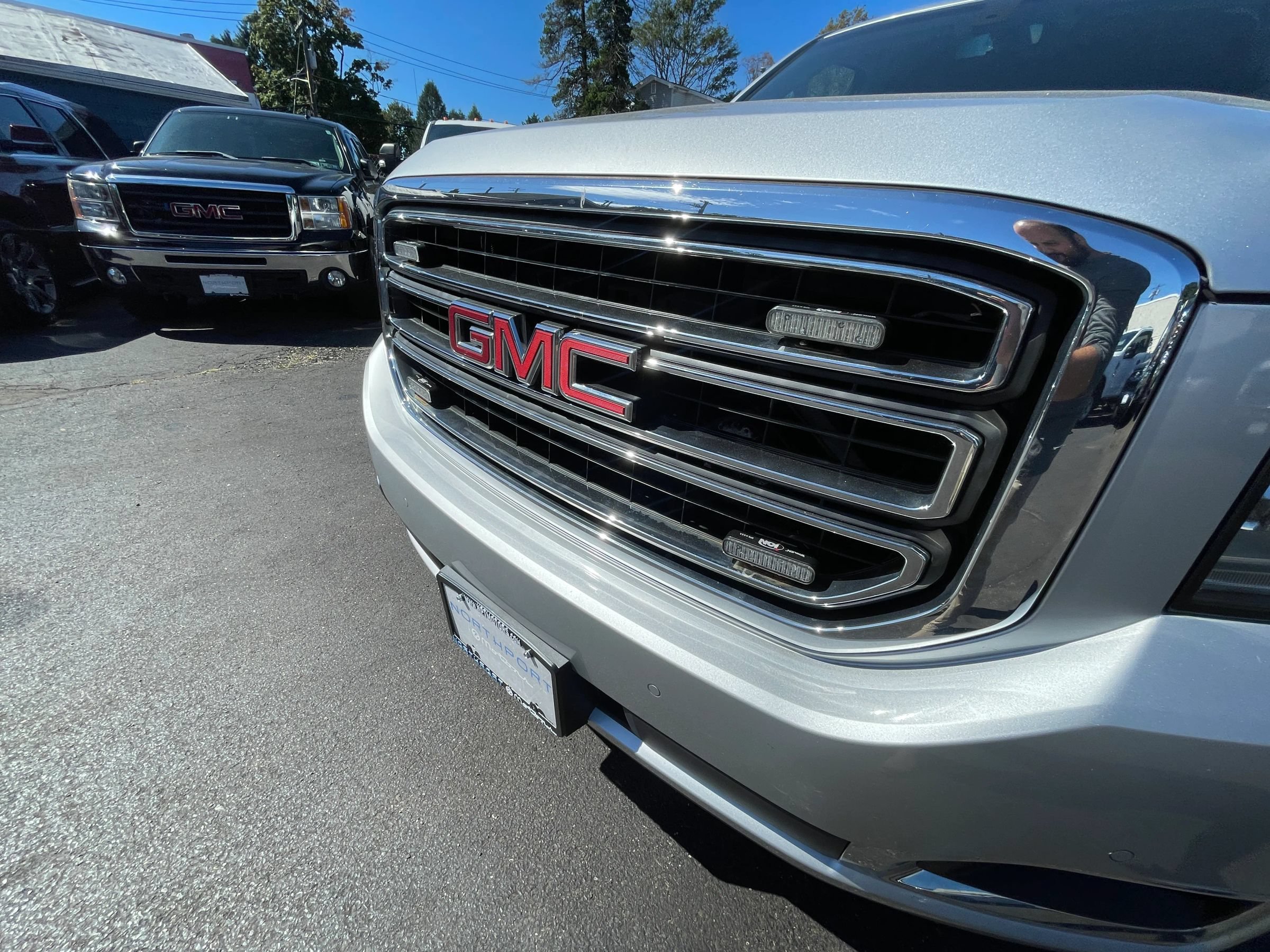 Used 2015 GMC Yukon SLE w/ HD Trailering Package AWD/4WD image 31