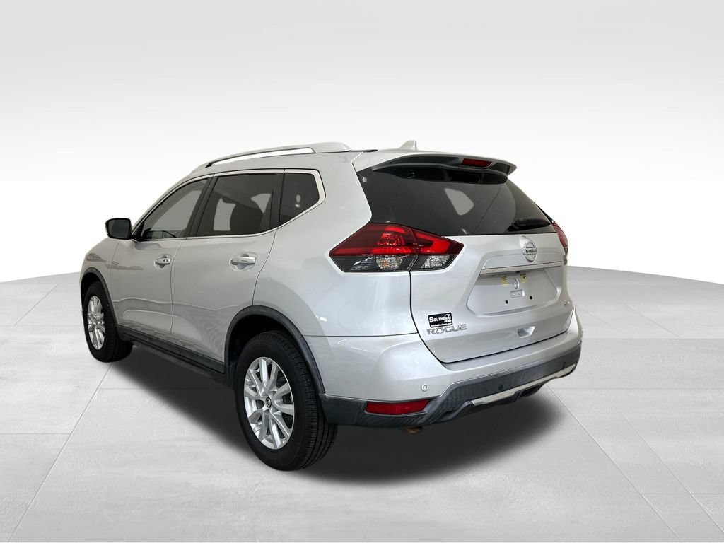 Used 2019 Nissan Rogue SV AWD/4WD image 3