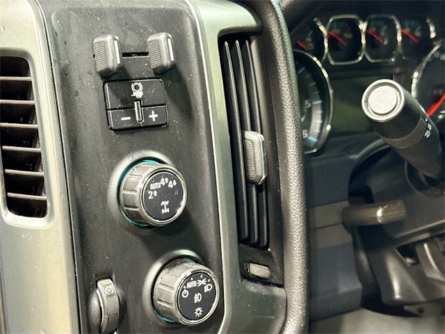 Used 2017 Chevrolet Silverado 1500 LT w/ All Star Edition image 10