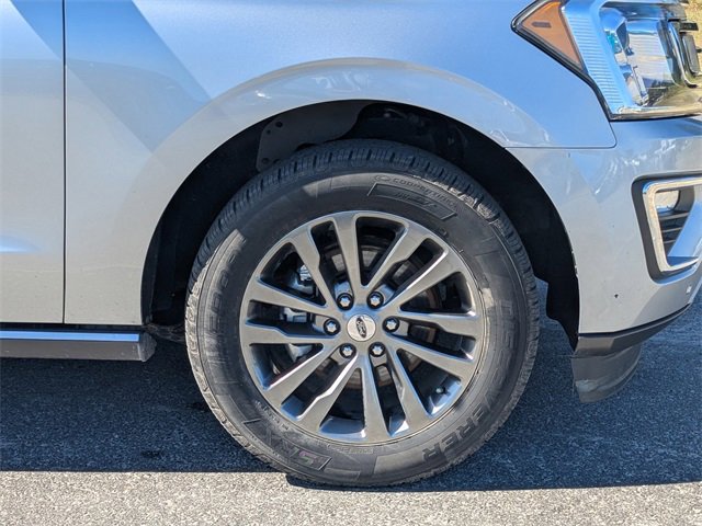 Used 2020 Ford Expedition Limited image 12