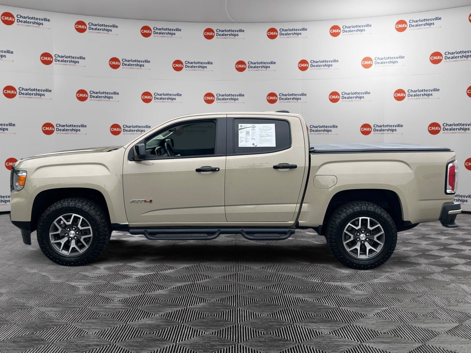 Used 2022 GMC Canyon AT4 image 2