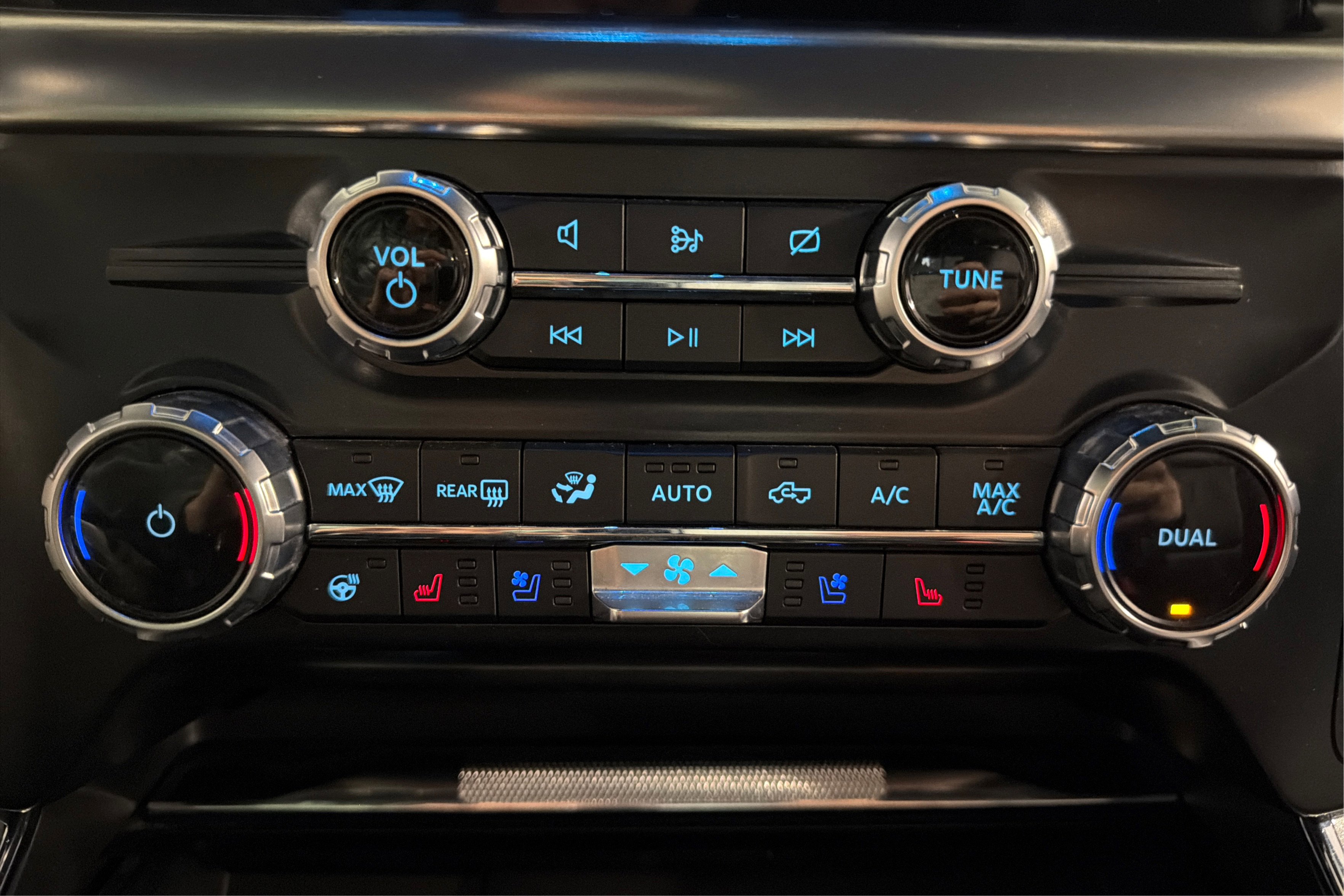 Used 2022 Ford F150 Lariat w/ Equipment Group 502A High AWD/4WD image 36