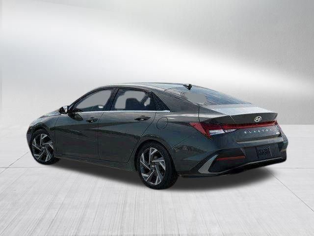 New 2026 Hyundai Elantra Limited FWD image 14