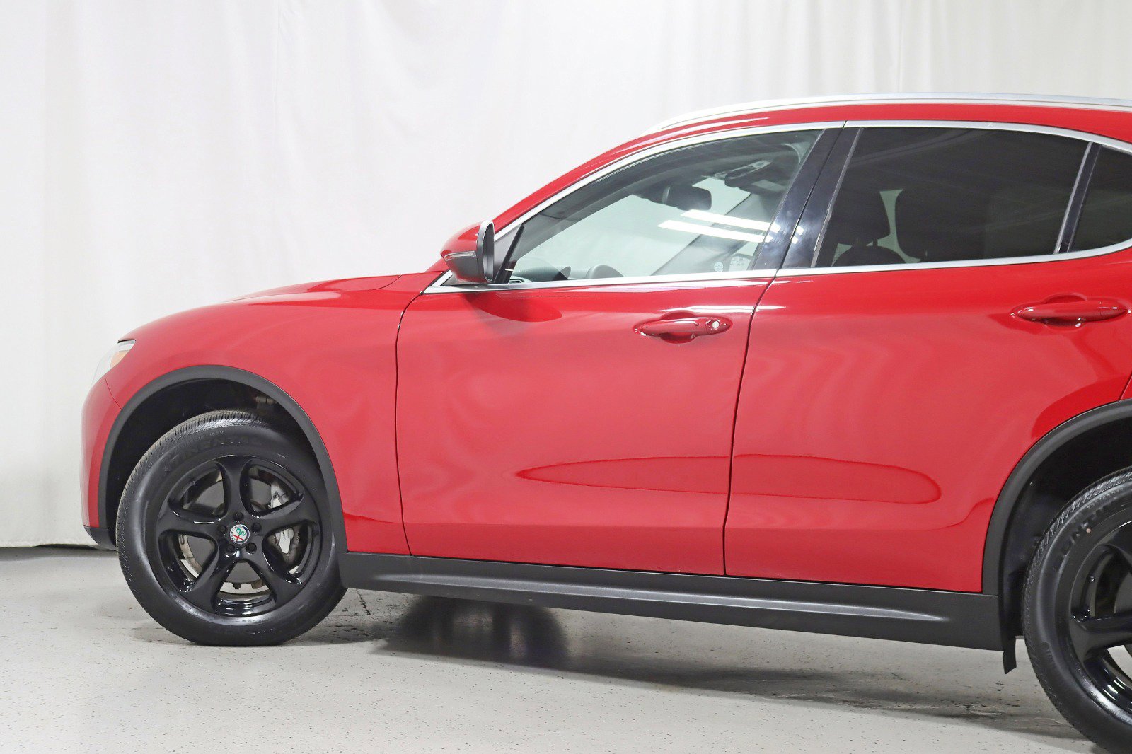 Used 2020 Alfa Romeo Stelvio Sport w/ Cold Weather Package image 11