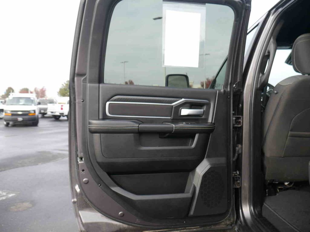 Certified 2025 RAM 3500 Big Horn image 15