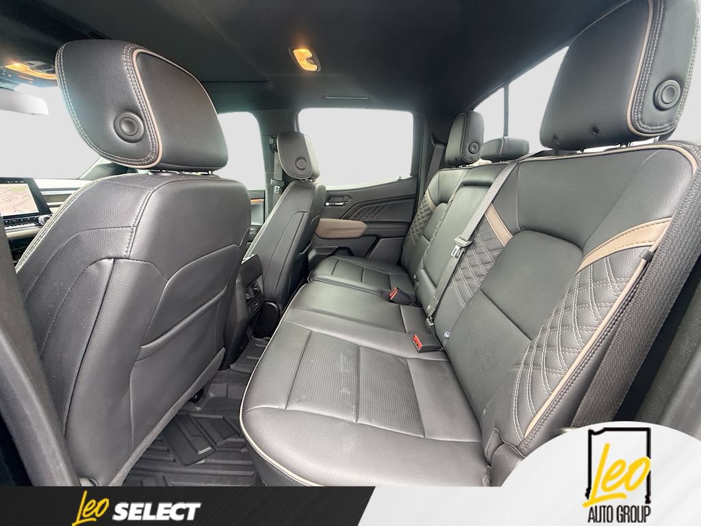 Used 2024 GMC Canyon Denali AWD/4WD image 28