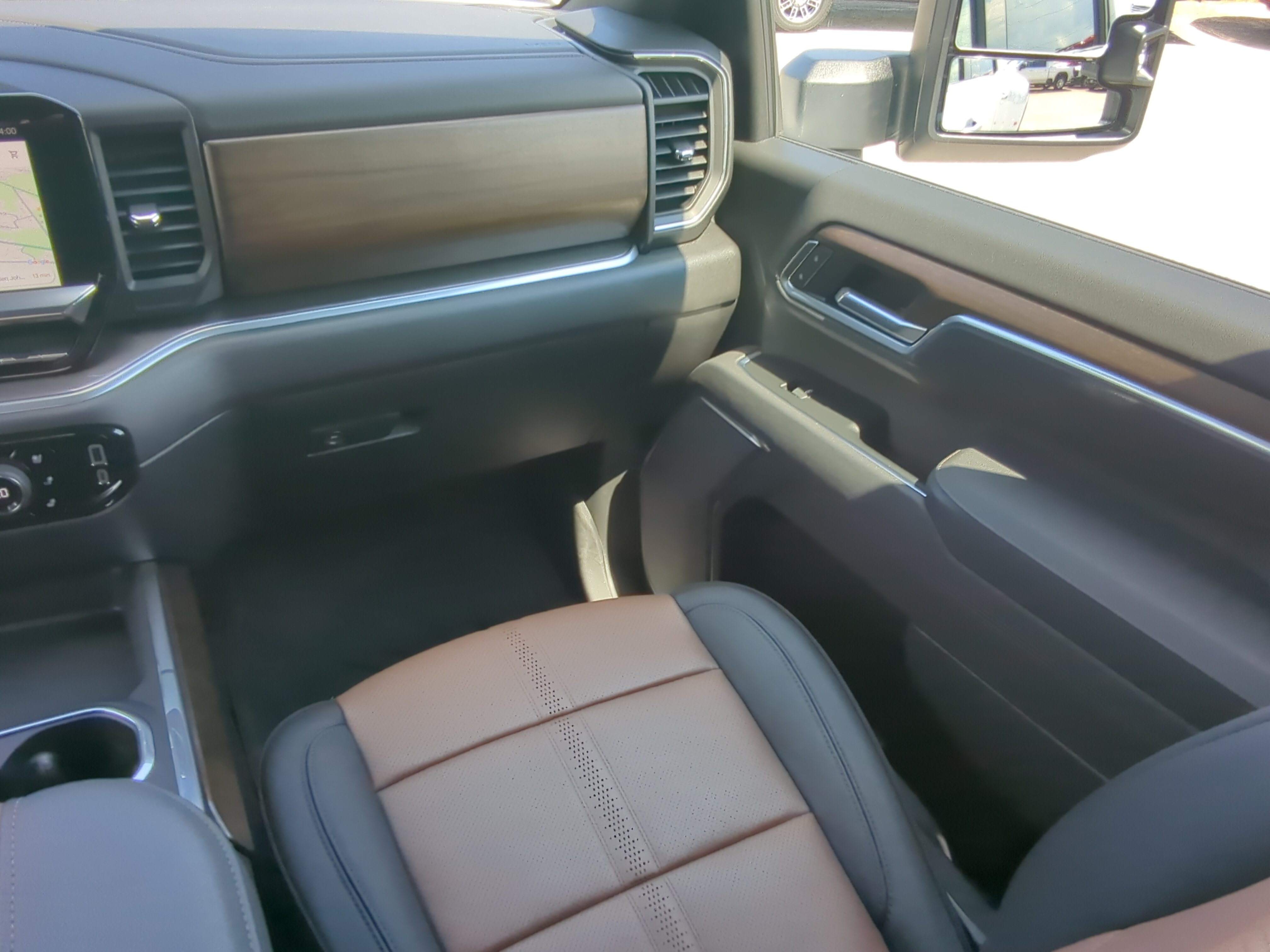 Used 2026 Chevrolet Silverado 3500 High Country w/ High Country Premium Package AWD/4WD image 15