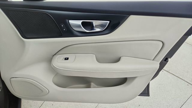 Used 2024 Volvo S60 B5 Plus w/ Climate Package image 25