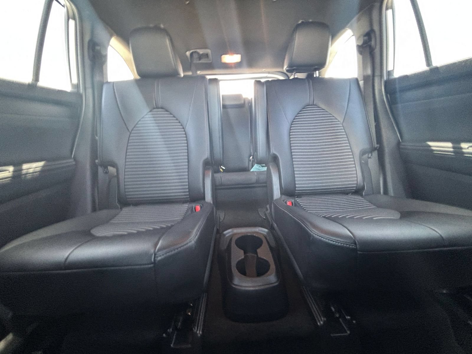 Used 2025 Toyota Highlander XSE AWD/4WD image 40
