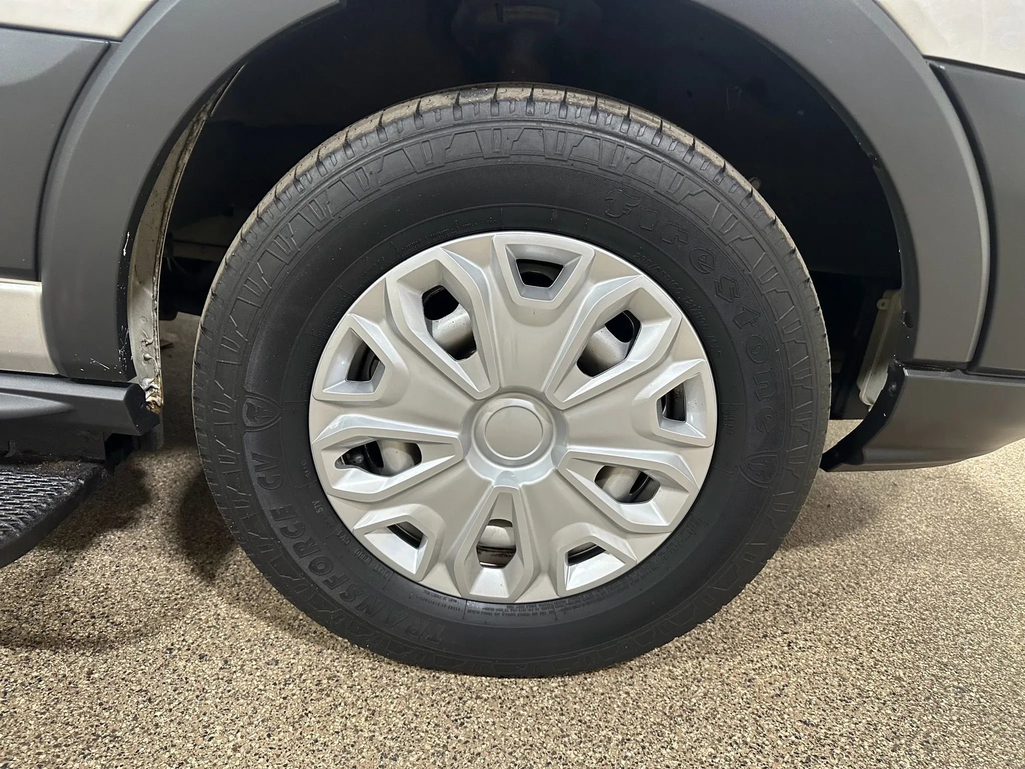 Used 2015 Ford Transit 350 XL image 52