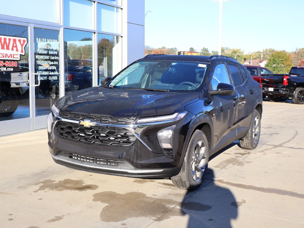 New 2026 Chevrolet Trax LT w/ Driver Confidence Package FWD image 6