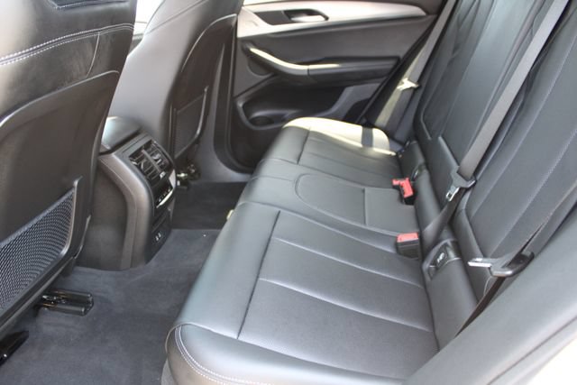Used 2025 BMW X4 xDrive30i AWD/4WD image 39