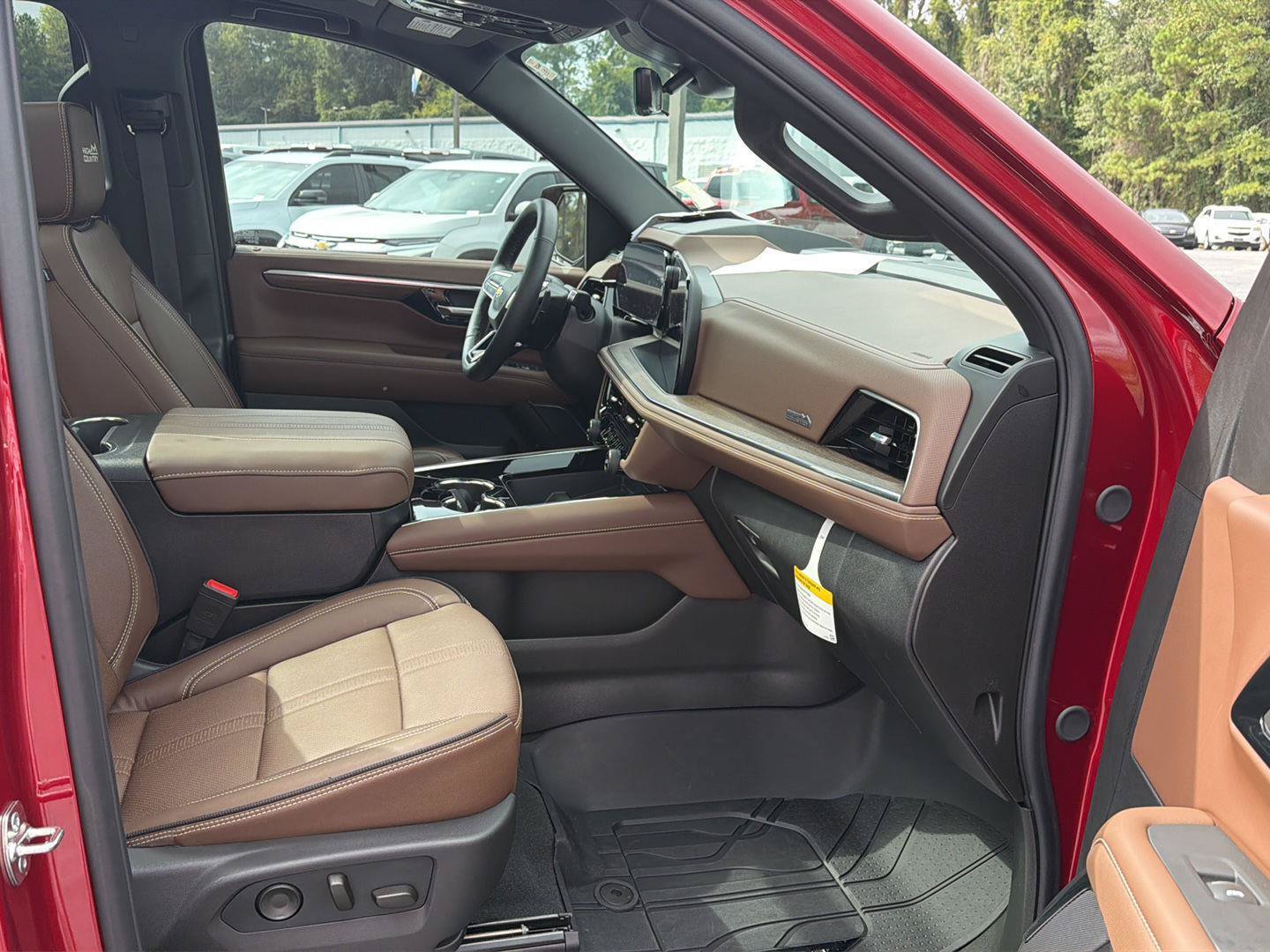 Used 2026 Chevrolet Tahoe High Country w/ Sun And Tow Package AWD/4WD image 15