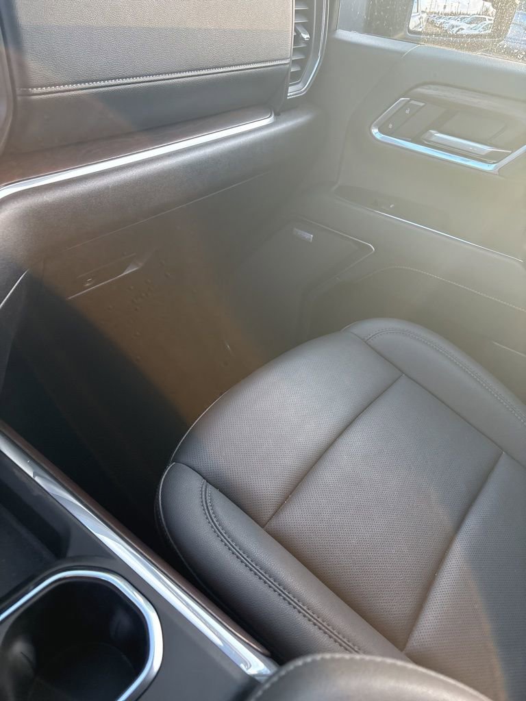 Used 2025 GMC Sierra 2500 SLT w/ SLT Convenience Package image 8