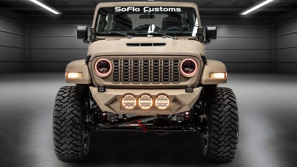 Used 2025 Jeep Wrangler Sport image 7