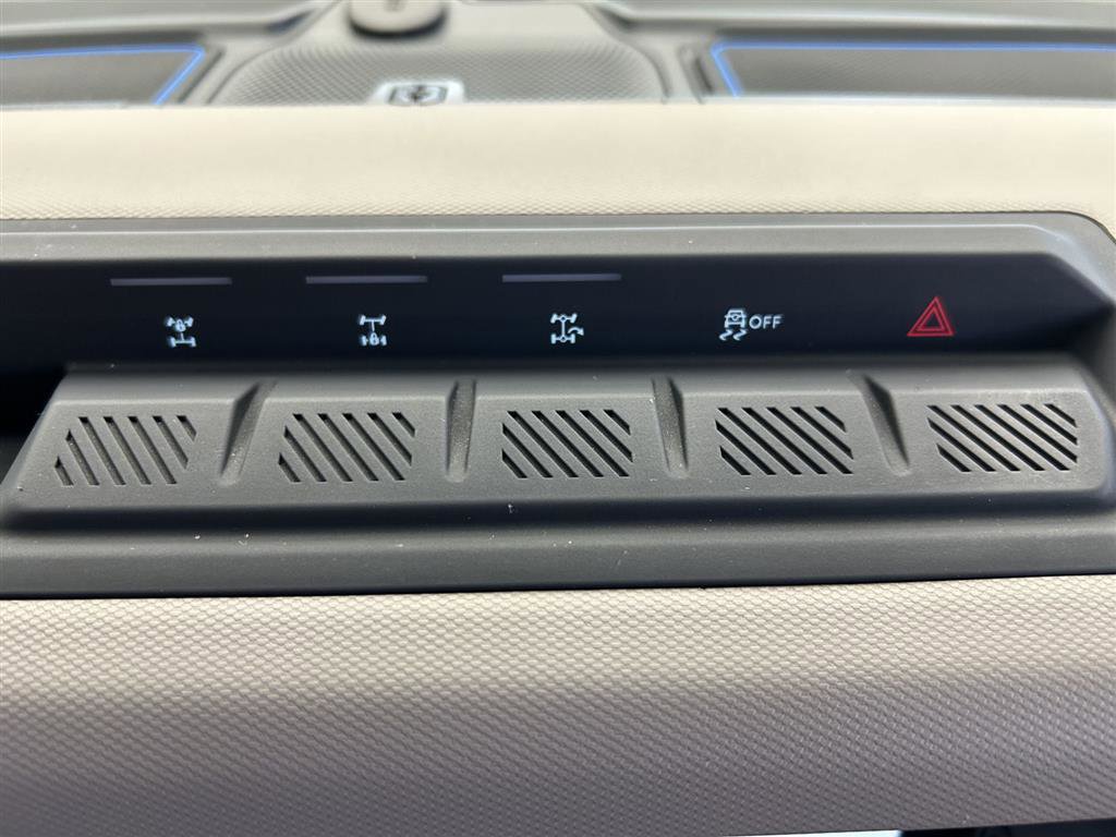 Used 2022 Ford Bronco Wildtrak image 22