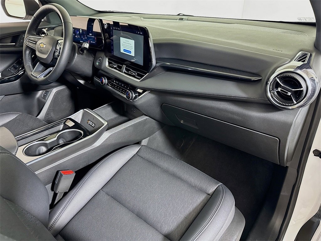 Certified 2025 Chevrolet Equinox LT w/ Convenience Package II image 27