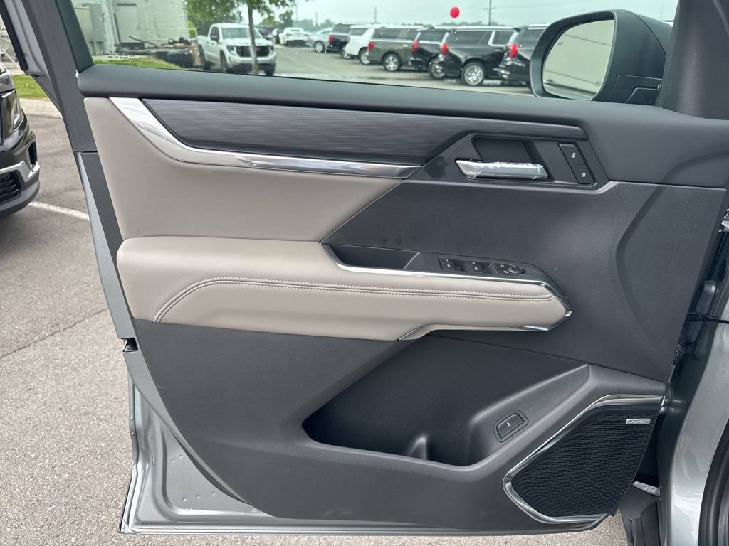 New 2026 GMC Acadia Elevation w/ Elevation Premium Package FWD image 11