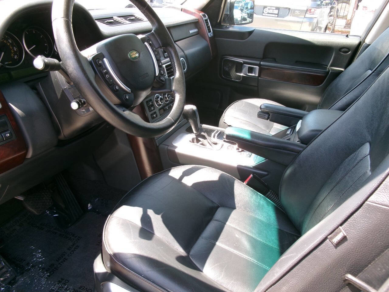 Used 2008 Land Rover Range Rover HSE AWD/4WD image 25