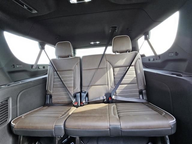 Used 2026 GMC Yukon XL Denali Ultimate image 7