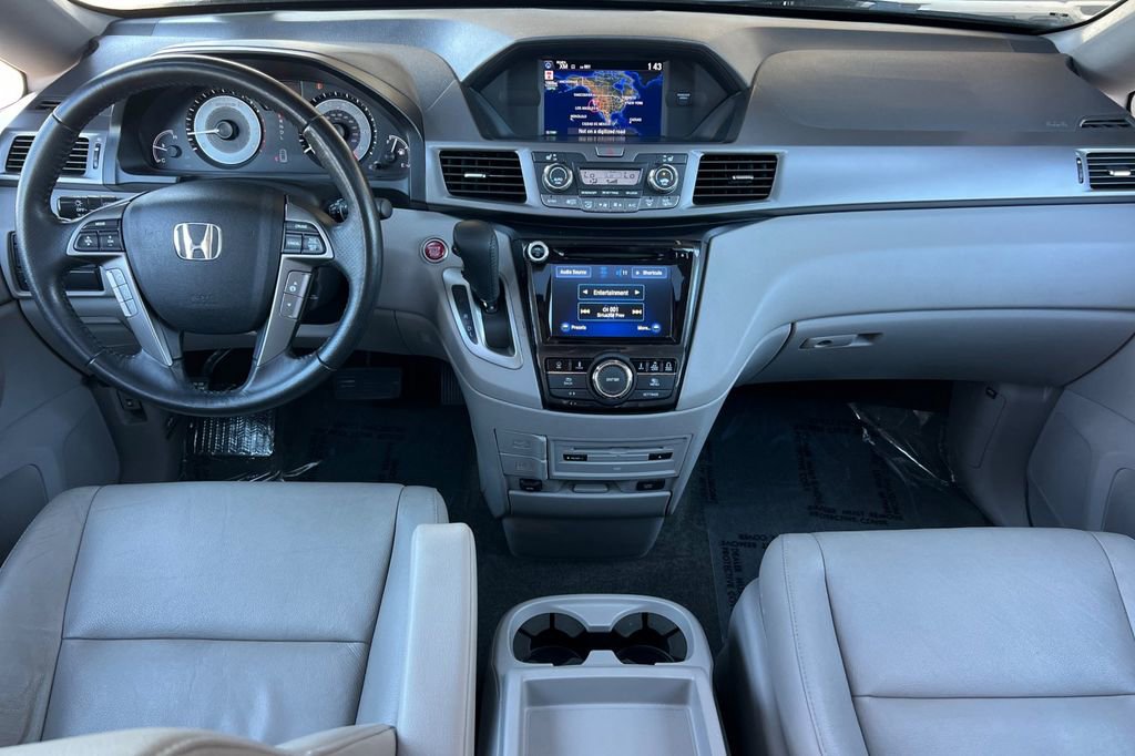 Used 2014 Honda Odyssey Touring Elite image 12