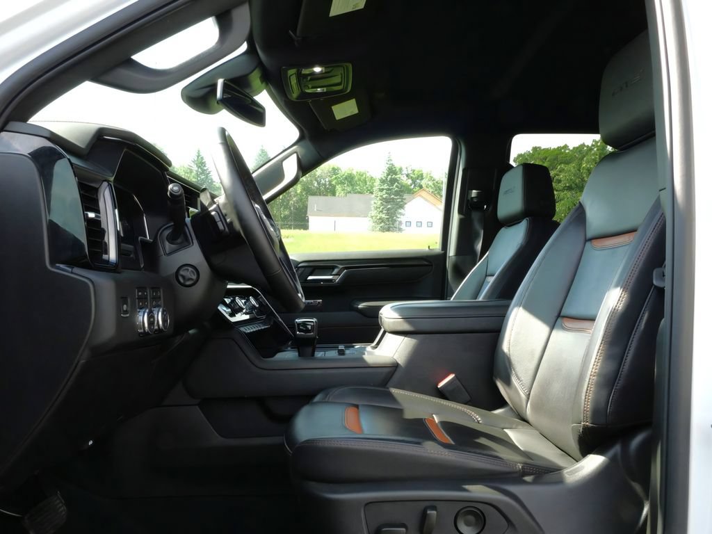 Used 2025 GMC Sierra 1500 AT4 AWD/4WD image 13