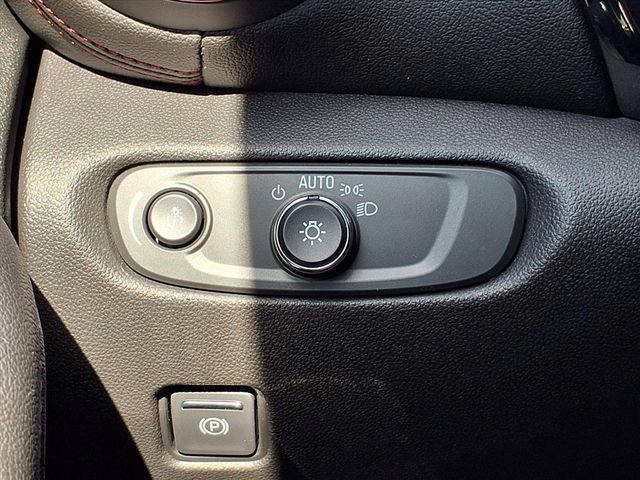 Used 2023 Chevrolet Blazer RS w/ Enhanced Convenience Package image 20