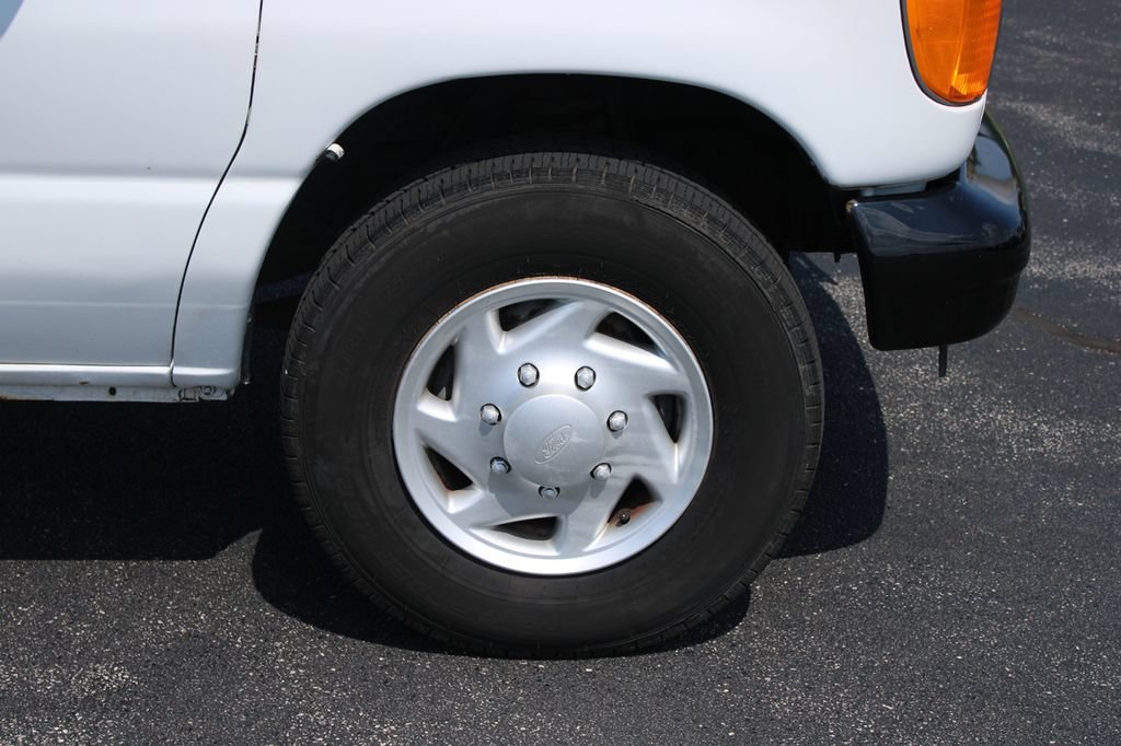 Used 2007 Ford E-250 and Econoline 250 RWD image 23