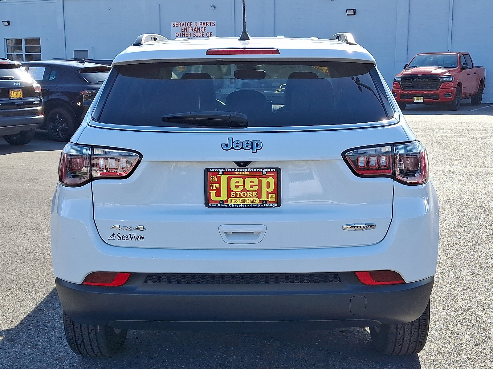 Certified 2022 Jeep Compass Latitude w/ Convenience Group image 5