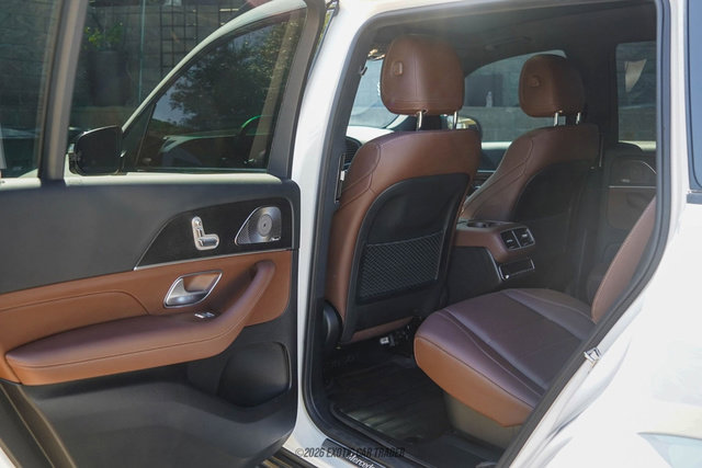 Used 2024 Mercedes-Benz GLS 450 4MATIC image 51