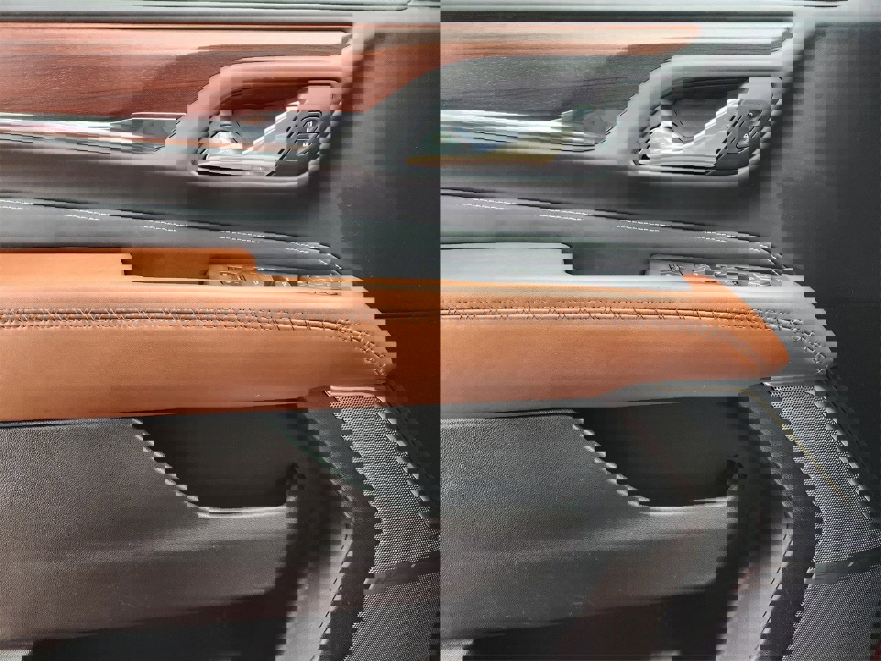 Used 2024 GMC Yukon Denali Ultimate image 22