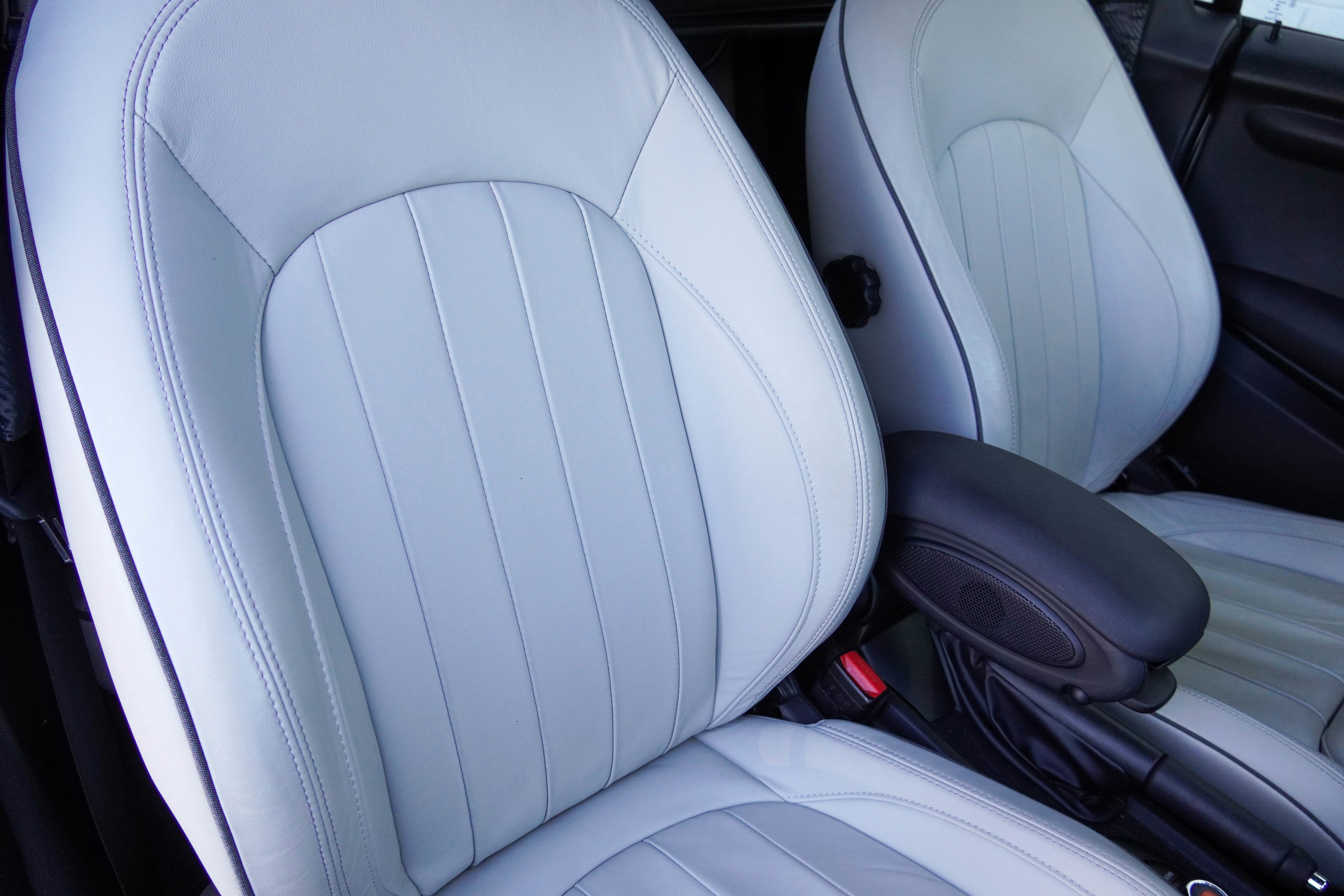 Used 2018 MINI Cooper Convertible image 13