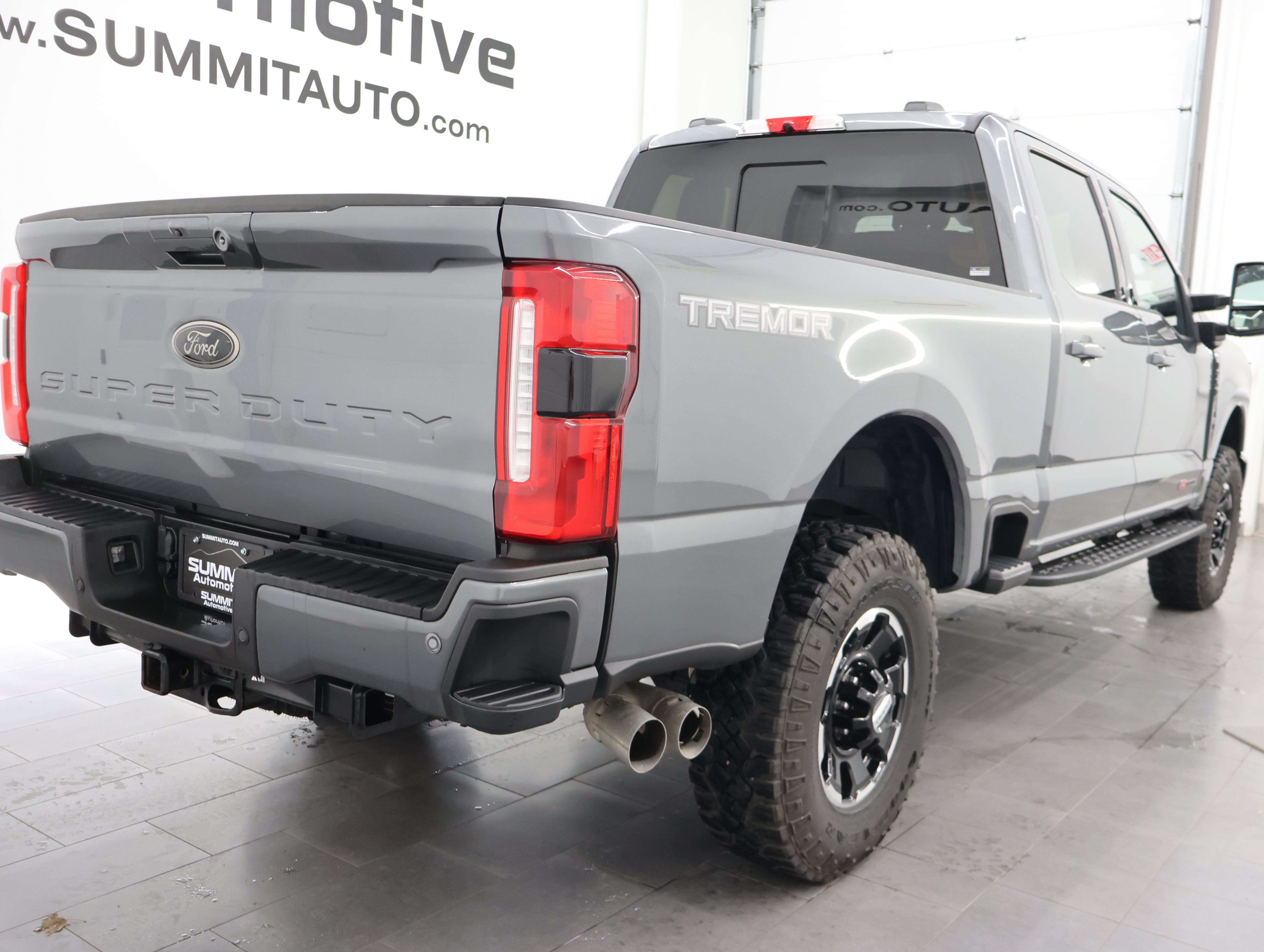 Used 2025 Ford F250 Lariat w/ Lariat Ultimate Package AWD/4WD image 4