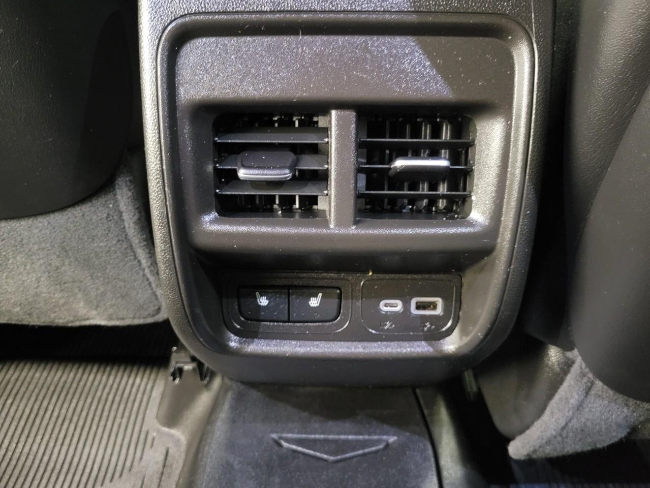 Certified 2024 Cadillac XT4 Sport AWD/4WD image 22