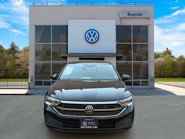 Certified 2023 Volkswagen Jetta SE w/ Panoramic Sunroof Package FWD video 2