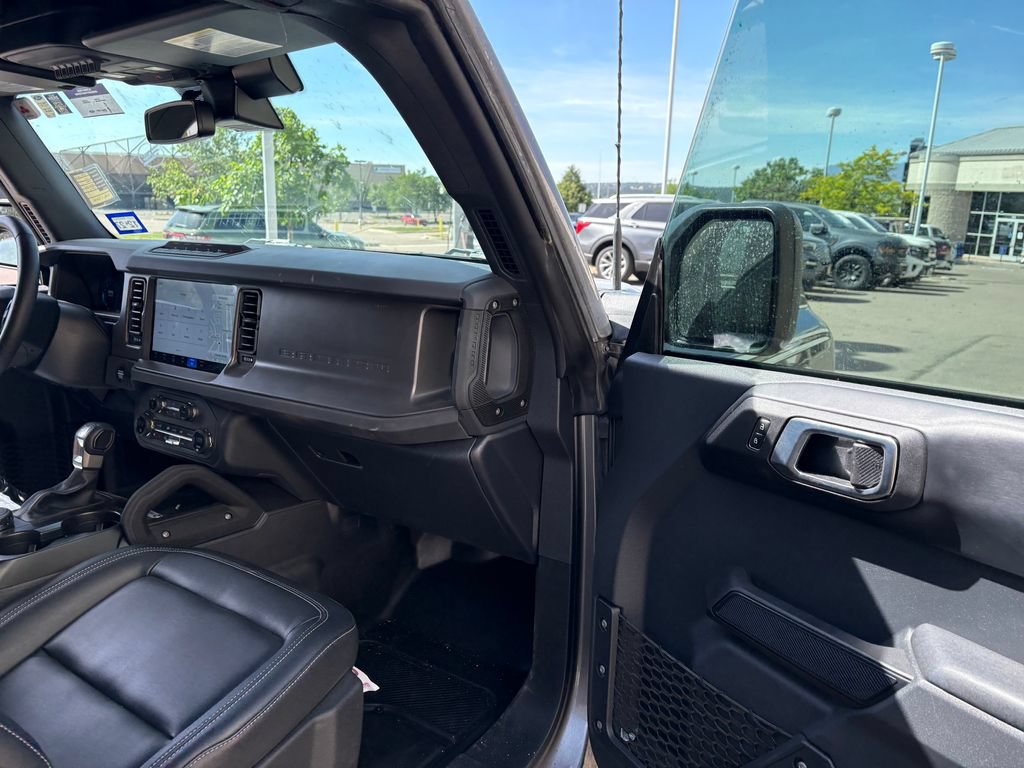 Certified 2025 Ford Bronco Badlands w/ Sasquatch Package AWD/4WD image 28