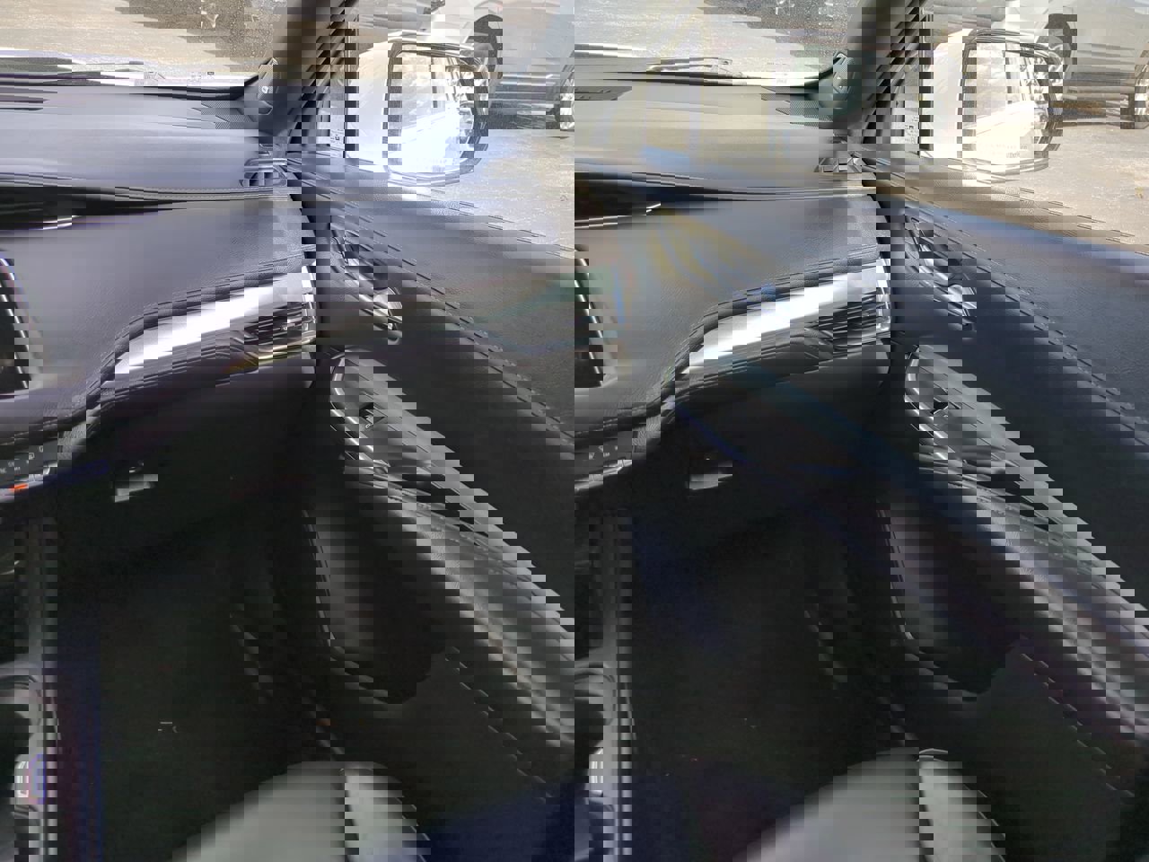 Used 2022 Cadillac XT4 Premium Luxury w/ Technology Package image 14