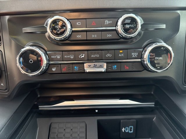 New 2026 Ford F250 Platinum w/ Tremor Off-Road Package image 16