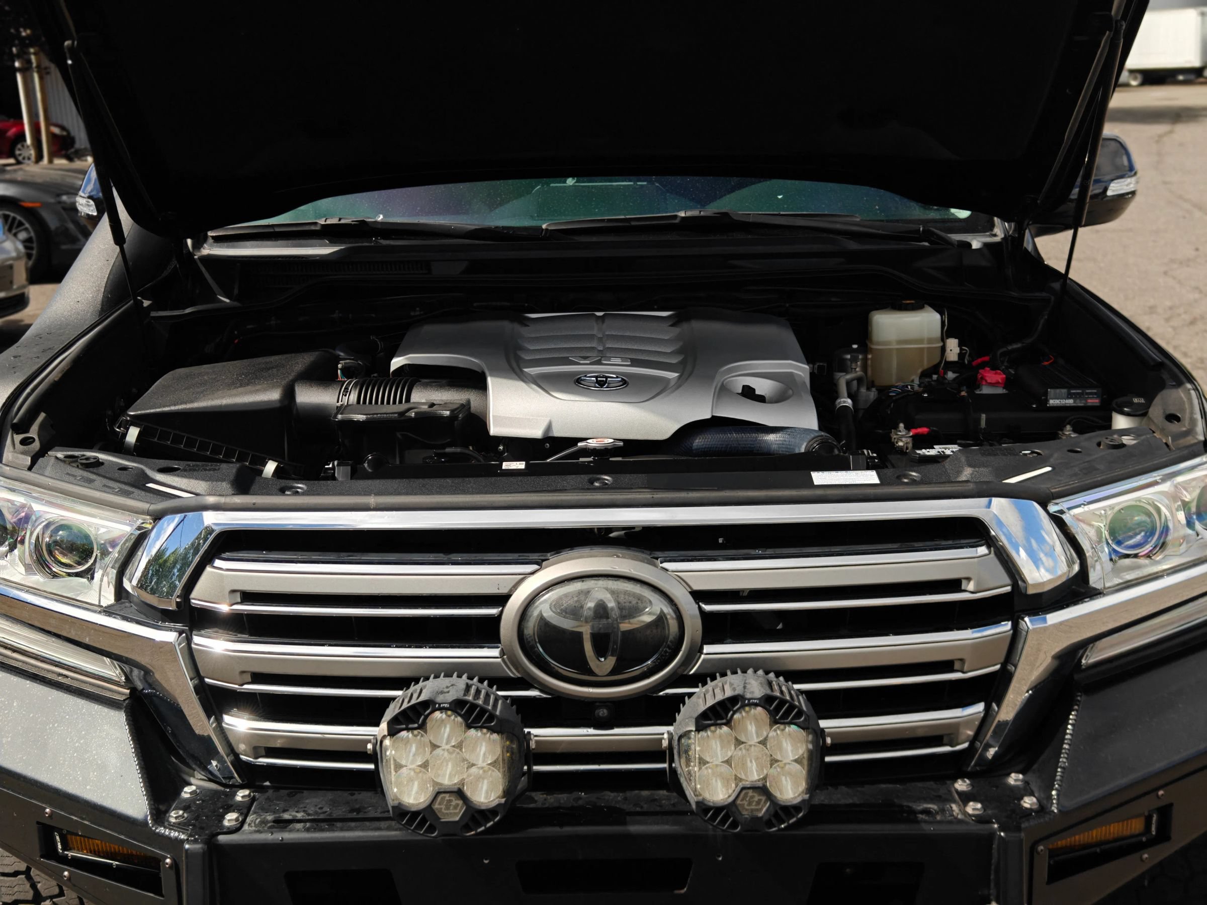 Used 2019 Toyota Land Cruiser AWD/4WD image 60