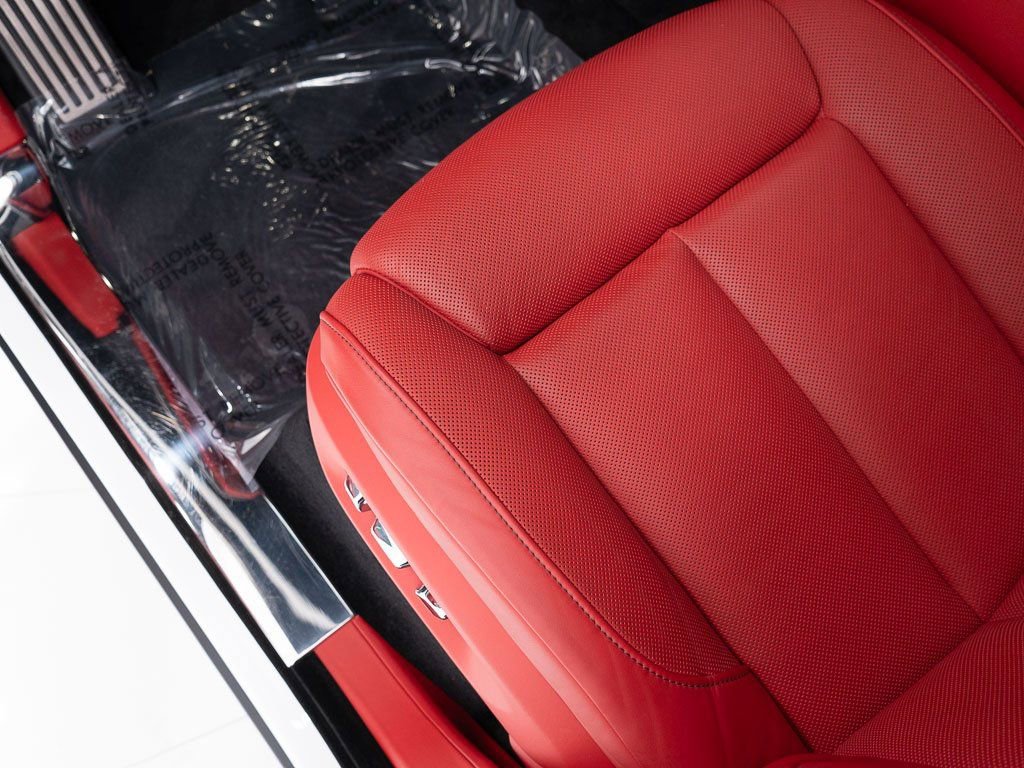 Certified 2024 Rolls-Royce Cullinan image 13