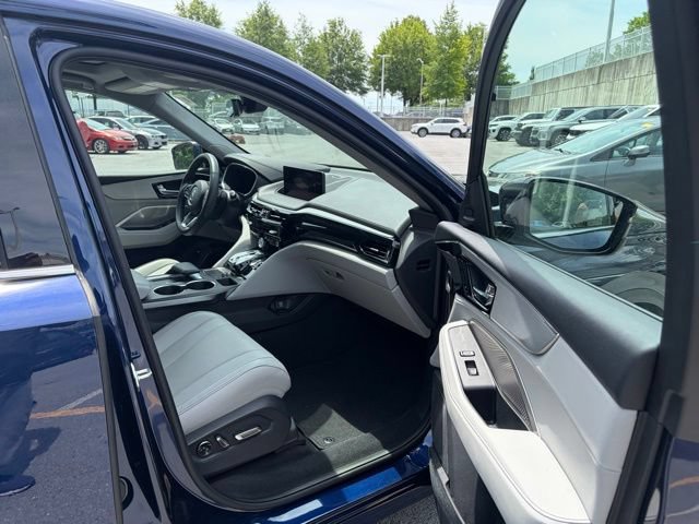 Used 2024 Acura MDX SH-AWD w/ Technology Package image 29
