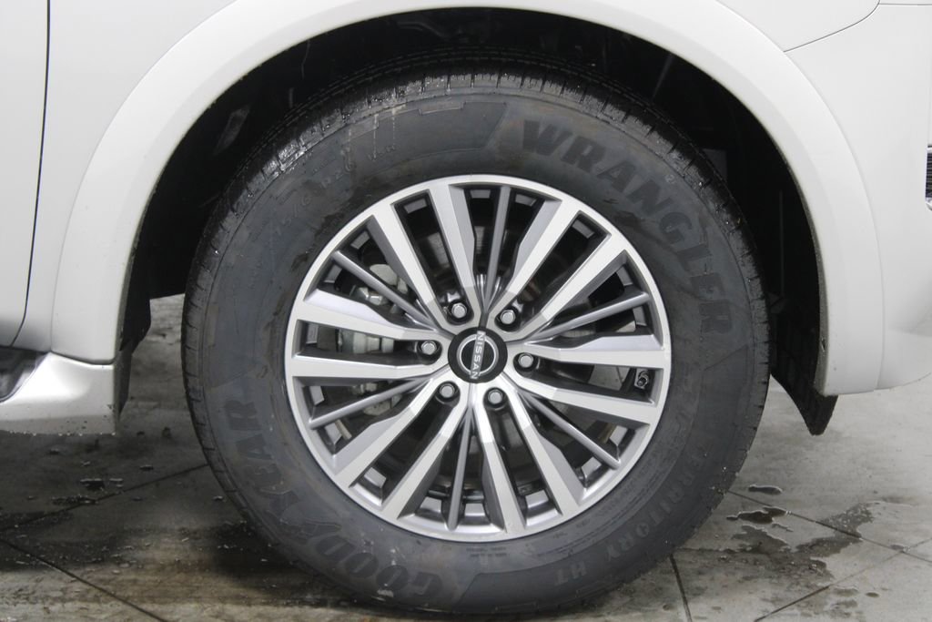 Used 2024 Nissan Armada SL image 12
