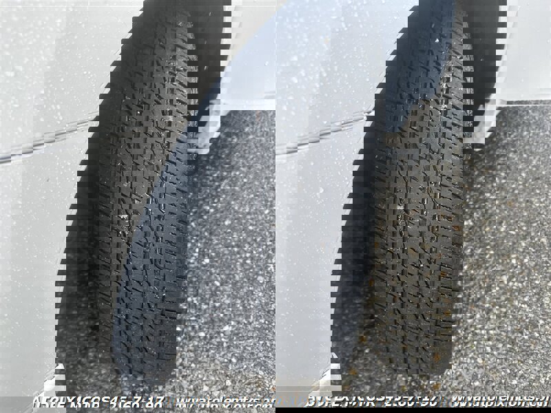 Used 2010 Toyota Matrix S image 25