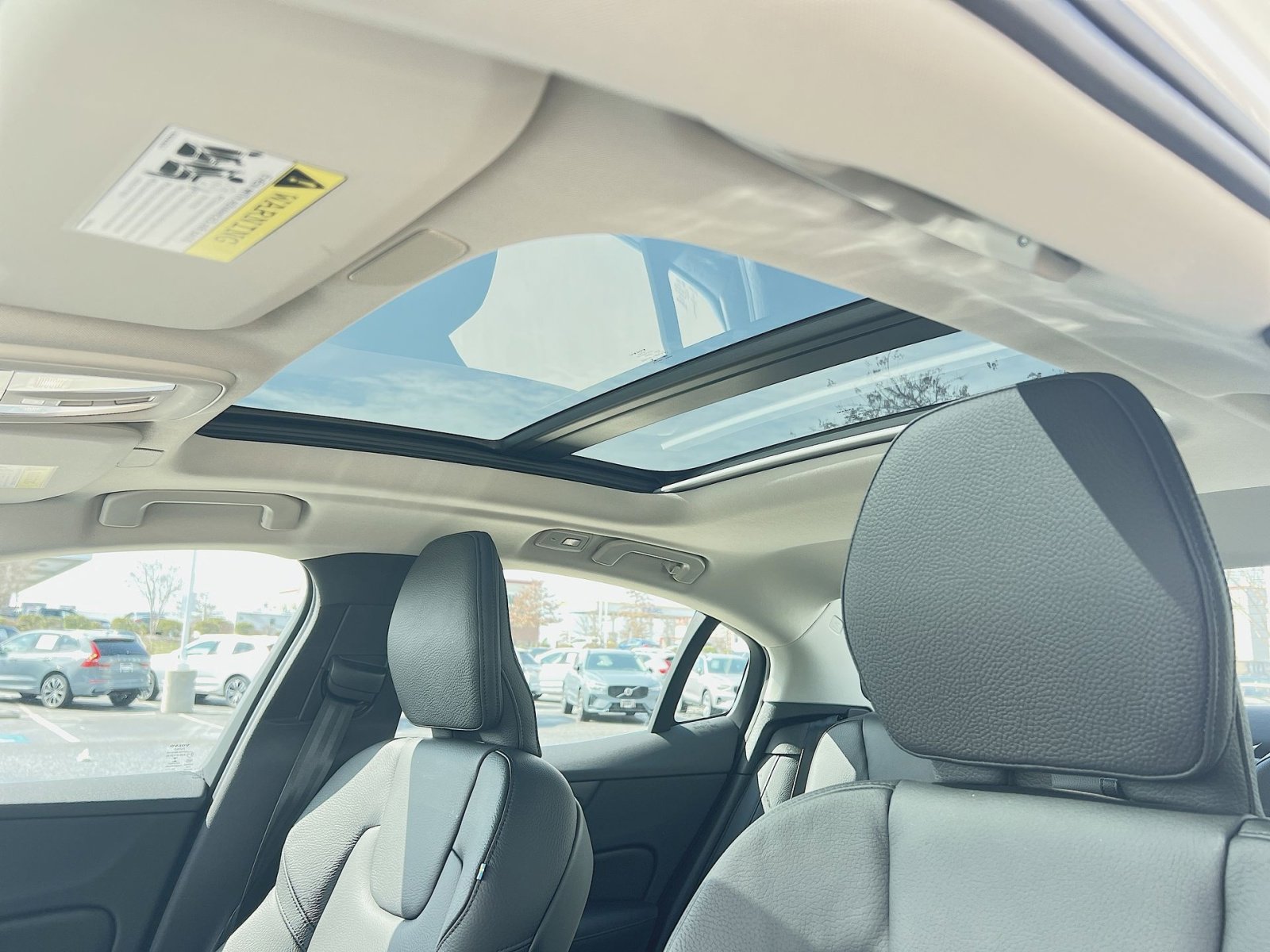 Certified 2023 Volvo S60 B5 Ultimate image 24