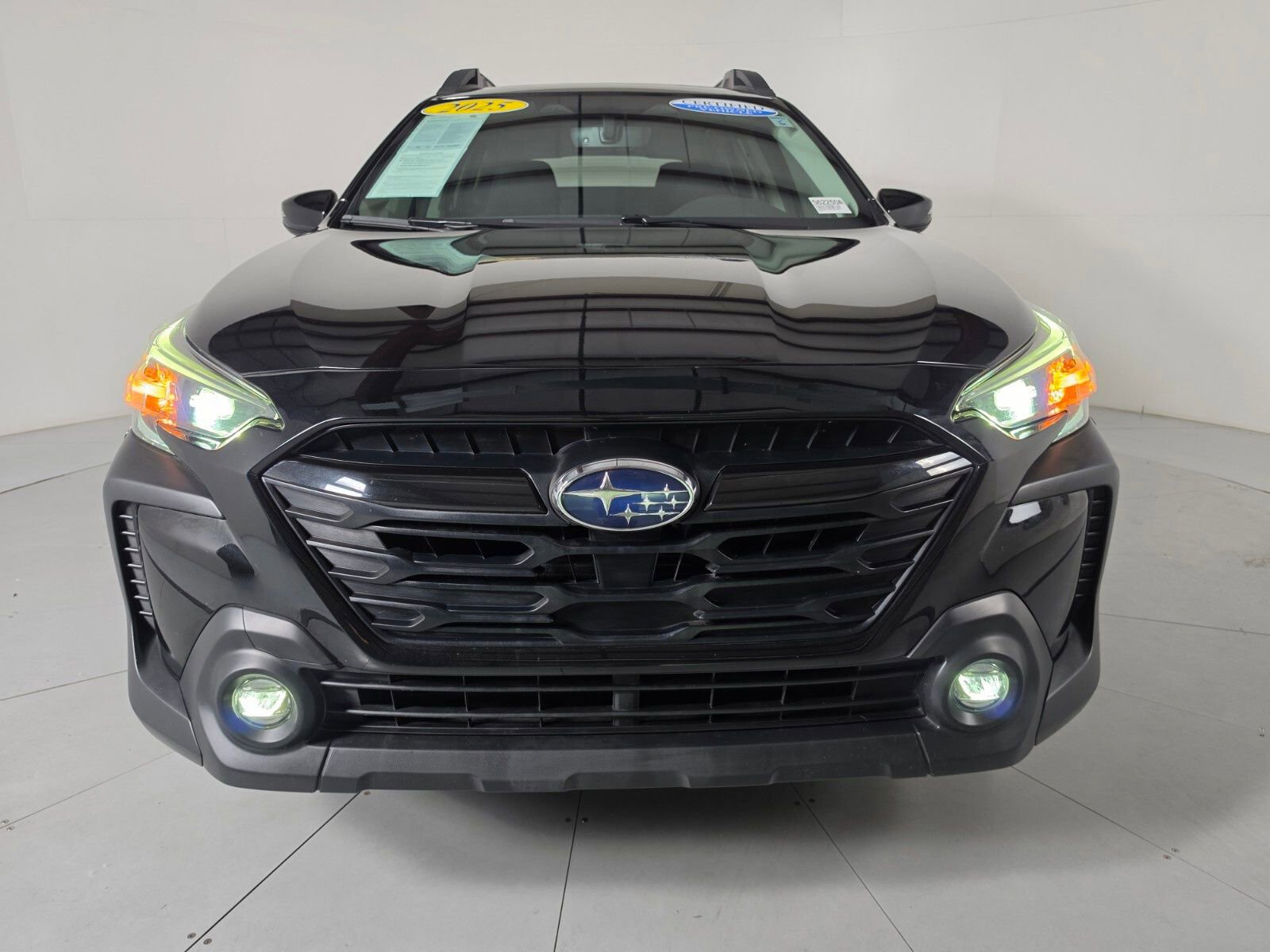Certified 2025 Subaru Outback Onyx Edition AWD/4WD image 8