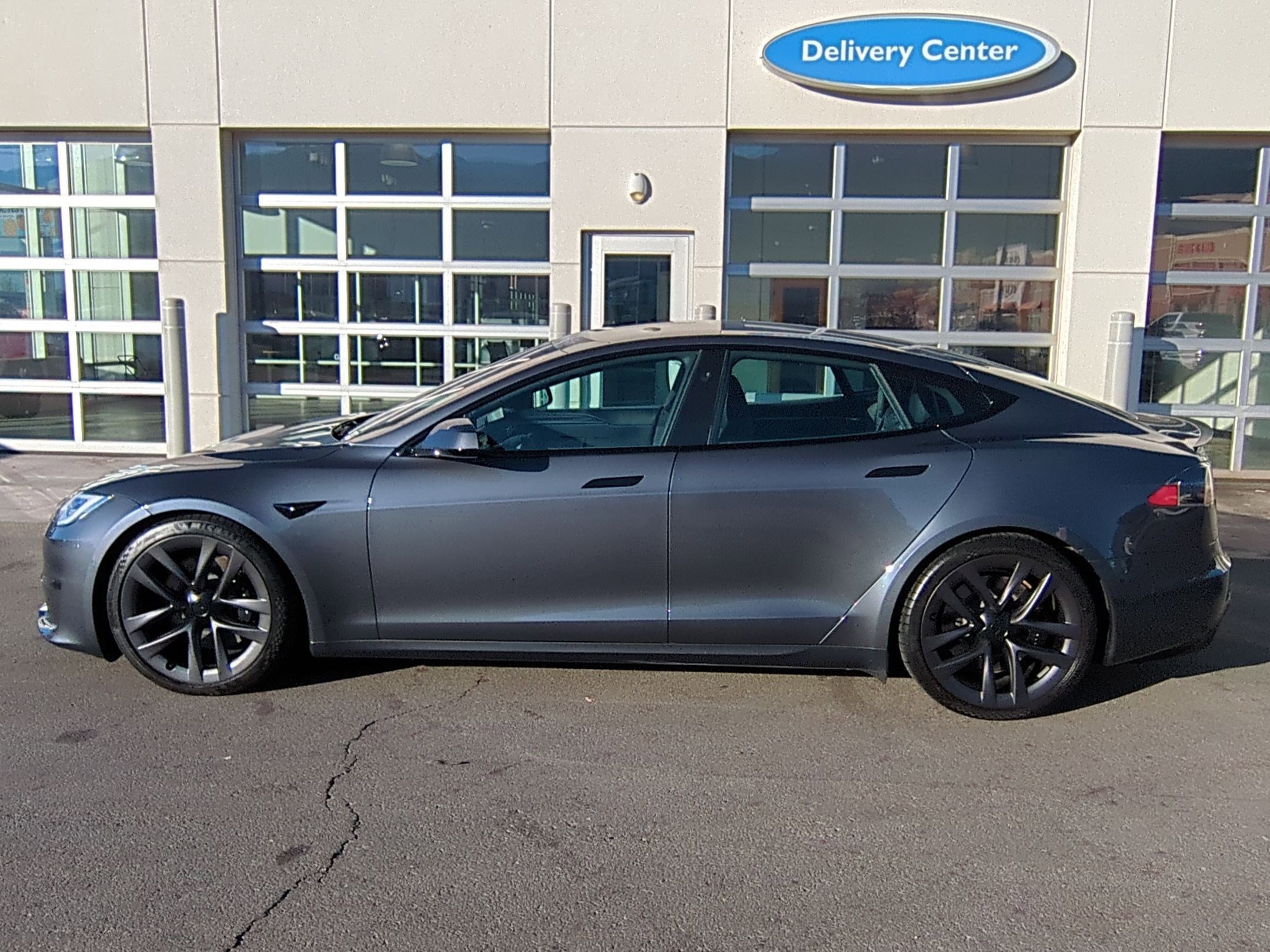 Used 2021 Tesla Model S Plaid image 10