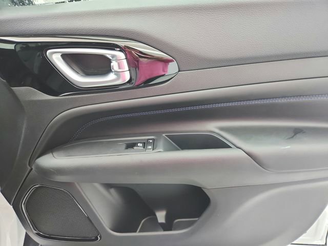 New 2026 Jeep Compass Latitude image 35